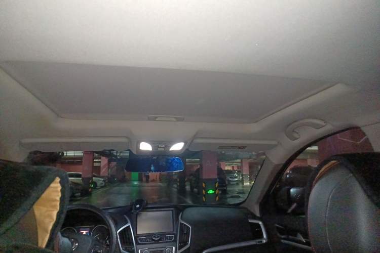 Used Dongfeng Aeolus AX7 2016 2.0L Automatic Zhiyi Trim Headliner