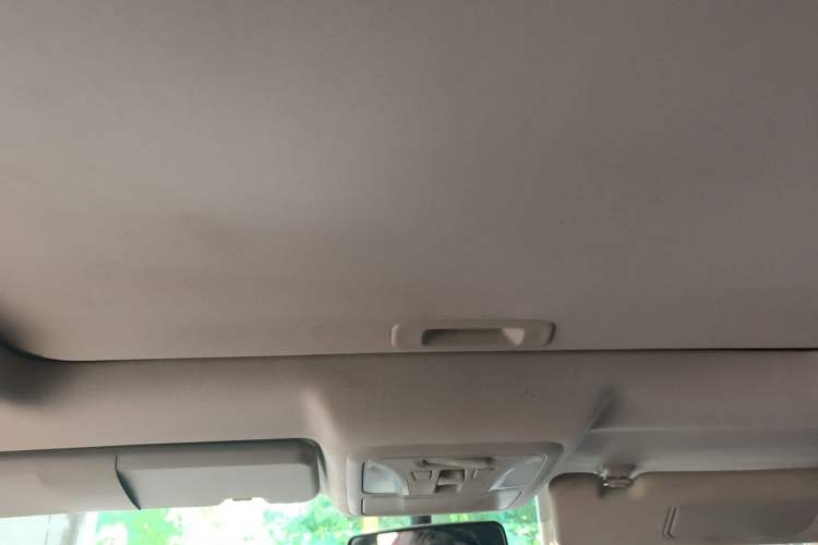 Used Dongfeng Aeolus AX7 2016 1.4T Manual Zhuyue Model Headliner