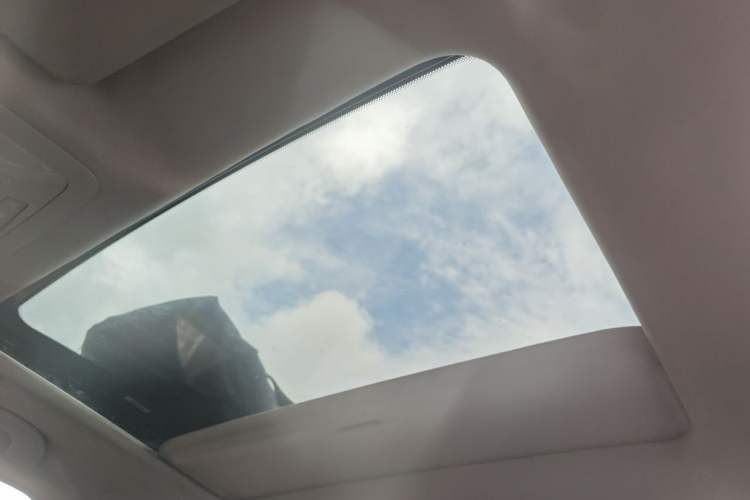 Used Dongfeng Aeolus AX7 2016 2.0L Automatic Zhiyi Trim Headliner