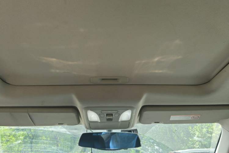 Used Dongfeng Aeolus AX7 2016 2.3L Automatic ZhiZun Version Headliner