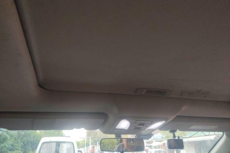 Used Dongfeng Aeolus AX7 2016 2.3L Automatic ZhiZun Version Headliner