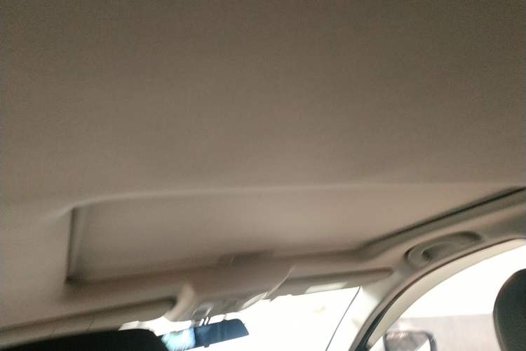 Used Dongfeng Aeolus AX7 2016 2.0L Automatic Zhiyi Trim Headliner