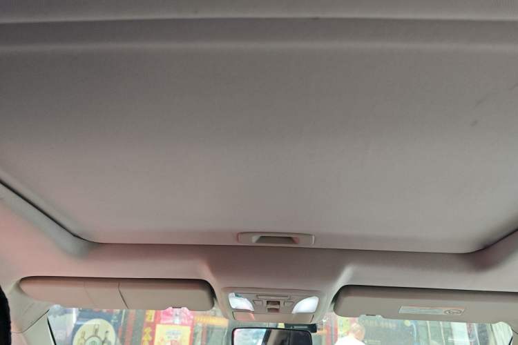Used Dongfeng Aeolus AX7 2016 1.4T Manual Zhuyue Model Headliner