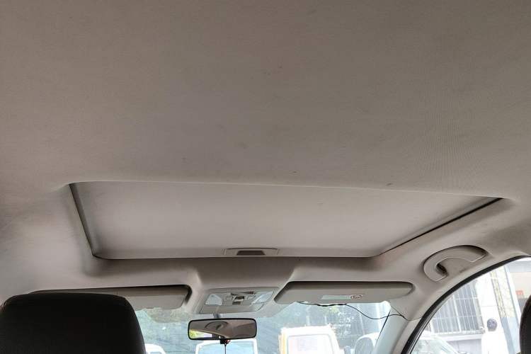 Used Dongfeng Aeolus AX7 2016 1.4T Manual Zhuyue Model Headliner