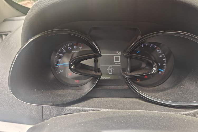 Used Dongfeng Aeolus AX7 2016 1.4T Manual Zhuyue Model Instrument Cluster