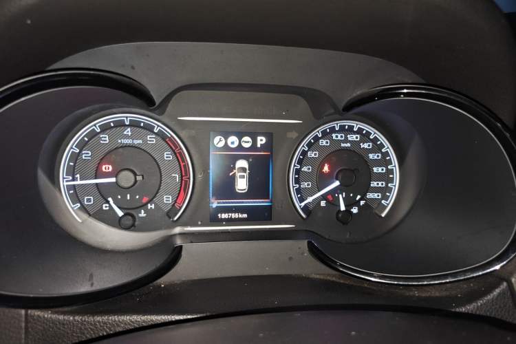 Used Dongfeng Aeolus AX7 2016 2.0L Automatic Zhiyi Trim Instrument Cluster