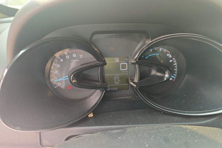 Used Dongfeng Aeolus AX7 2016 2.0L Automatic Zhiyue Trim Instrument Cluster