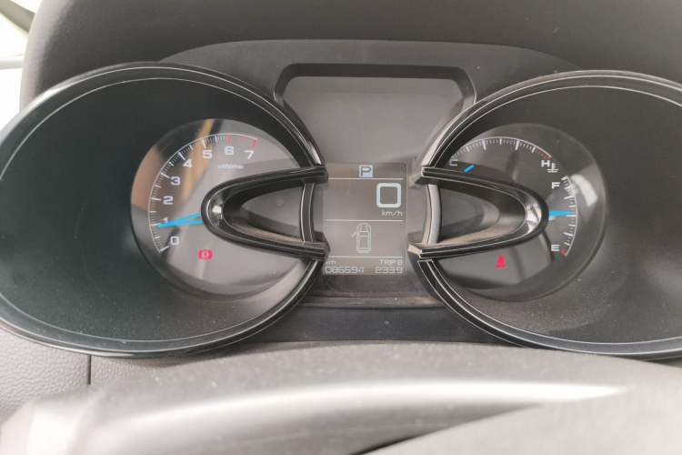 Used Dongfeng Aeolus AX7 2016 2.0L Automatic Zhiyue Trim Instrument Cluster