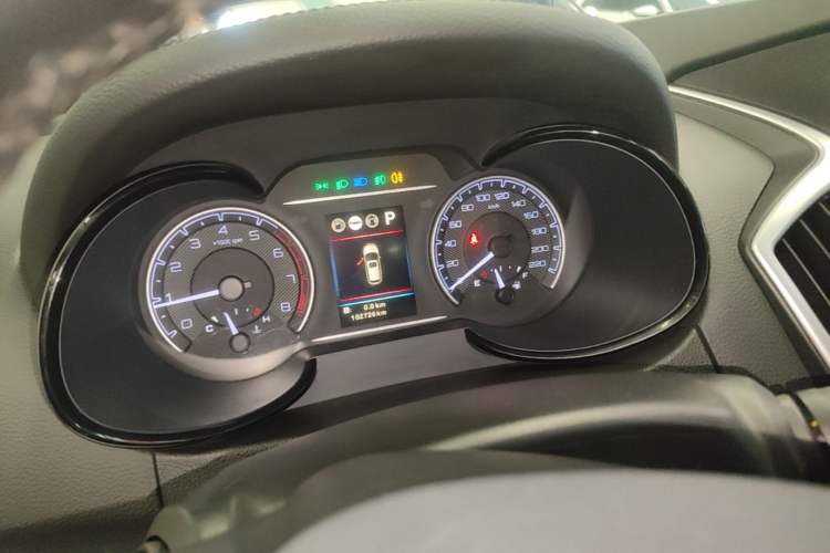 Used Dongfeng Aeolus AX7 2016 2.0L Automatic Zhiyi Trim Instrument Cluster
