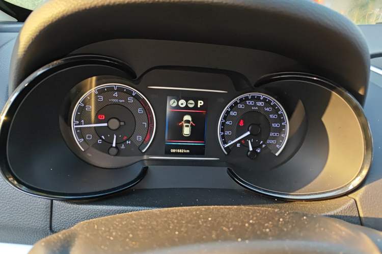 Used Dongfeng Aeolus AX7 2016 2.0L Automatic Zhiyi Trim Instrument Cluster