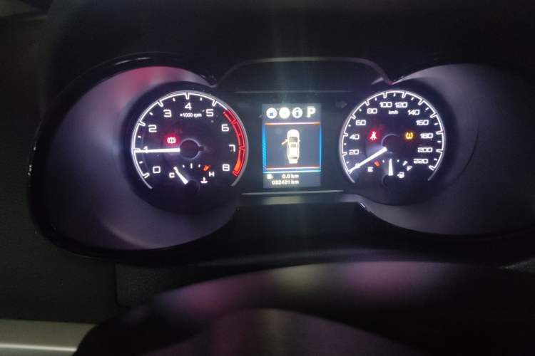 Used Dongfeng Aeolus AX7 2016 2.0L Automatic Zhiyi Trim Instrument Cluster