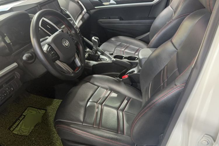 Used Dongfeng Aeolus AX7 2016 2.0L Manual Zhuyue Model Interior 1