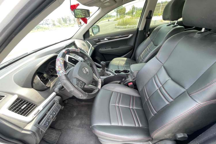 Used Dongfeng Aeolus AX7 2016 1.4T Manual Zhuyue Model Interior 1