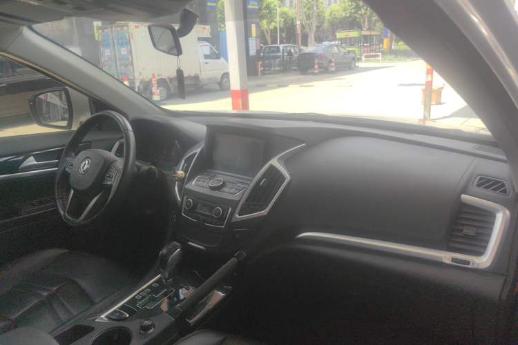 Used Dongfeng Aeolus AX7 2016 2.0L Automatic Zhiyi Trim Interior 1