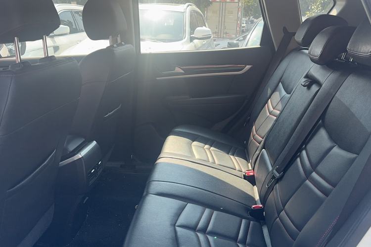 Used Dongfeng Aeolus AX7 2016 2.0L Automatic Zhiyi Trim Interior 1