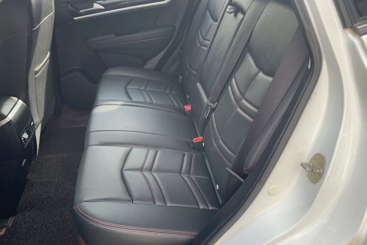 Used Dongfeng Aeolus AX7 2016 2.3L Automatic ZhiZun Version Interior 1