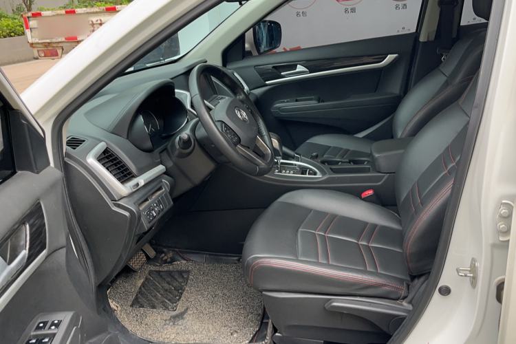Used Dongfeng Aeolus AX7 2016 2.0L Automatic Zhiyi Trim Interior 2