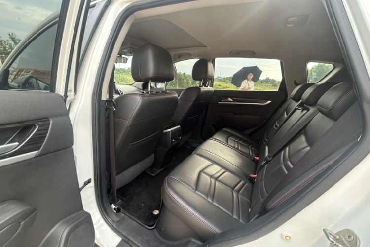 Used Dongfeng Aeolus AX7 2016 2.0L Automatic Zhiyi Trim Interior 2