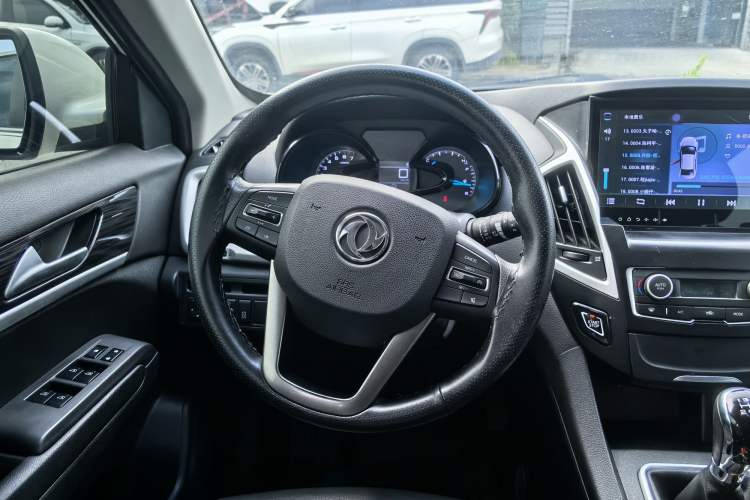 Used Dongfeng Aeolus AX7 2016 1.4T Manual Zhuyue Model Interior 2