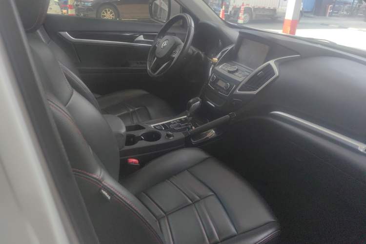 Used Dongfeng Aeolus AX7 2016 2.0L Automatic Zhiyi Trim Interior 2