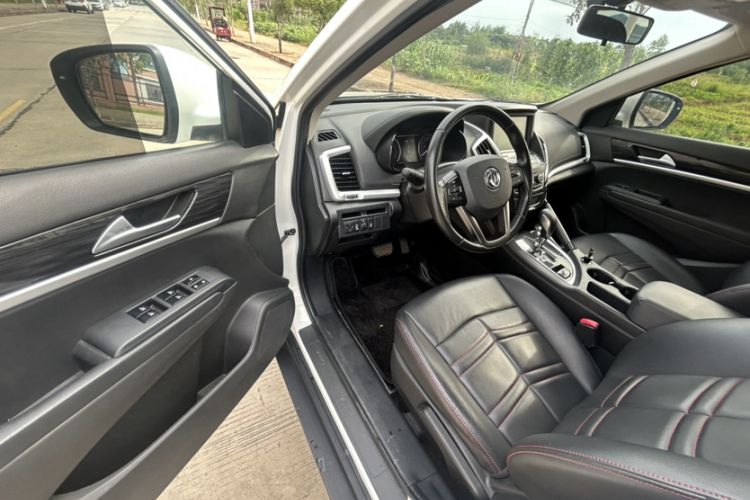 Used Dongfeng Aeolus AX7 2016 2.0L Automatic Zhiyi Trim Interior 3
