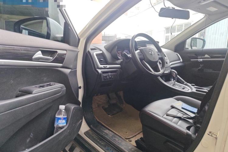 Used Dongfeng Aeolus AX7 2016 2.0L Automatic Zhiyi Trim Interior 3