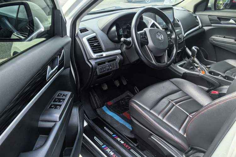 Used Dongfeng Aeolus AX7 2016 1.4T Manual Zhuyue Model Interior 4