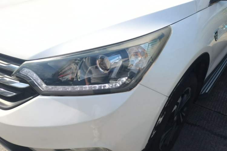 Used Dongfeng Aeolus AX7 2016 2.0L Manual Zhuyue Model Left Front Headlight