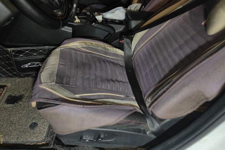 Used Dongfeng Aeolus AX7 2016 2.0L Manual Zhiyi Trim Left Front Seat