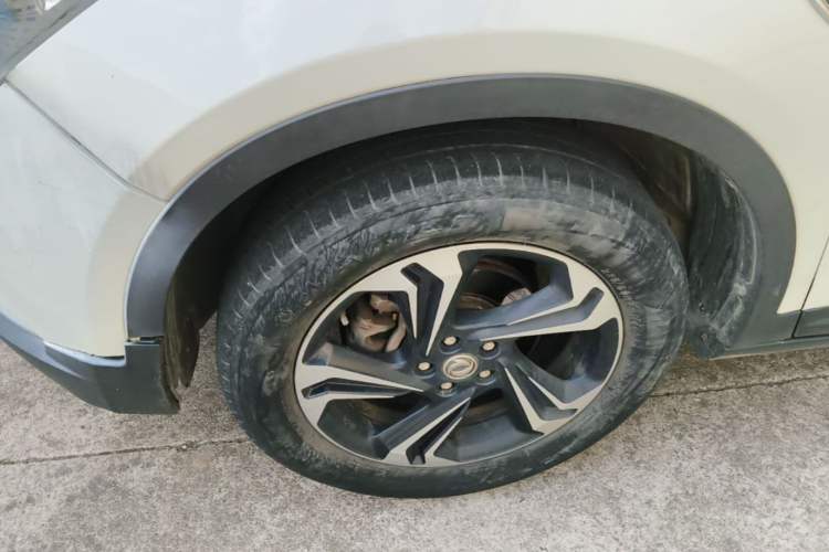 Used Dongfeng Aeolus AX7 2016 2.0L Automatic Zhiyi Trim Left Front Wheel Hub