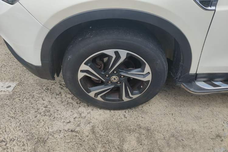 Used Dongfeng Aeolus AX7 2016 2.0L Manual Zhiyi Trim Left Front Wheel Hub