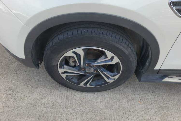 Used Dongfeng Aeolus AX7 2016 2.0L Automatic Zhiyi Trim Left Front Wheel Hub