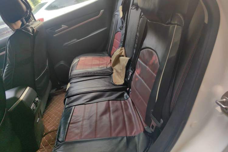 Used Dongfeng Aeolus AX7 2016 2.0L Automatic Zhiyi Trim Left Rear Seat