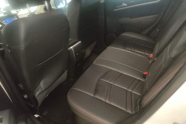 Used Dongfeng Aeolus AX7 2016 2.0L Automatic Zhiyi Trim Left Rear Seat
