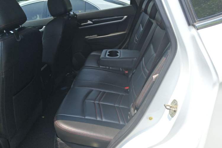 Used Dongfeng Aeolus AX7 2016 2.3L Automatic ZhiZun Version Left Rear Seat