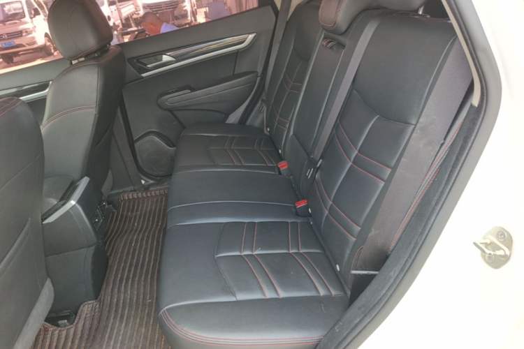 Used Dongfeng Aeolus AX7 2016 2.0L Automatic Zhiyi Trim Left Rear Seat