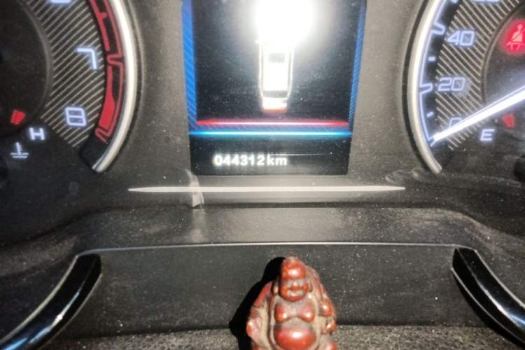 Used Dongfeng Aeolus AX7 2016 2.0L Manual Zhiyi Trim Odometer Close Up