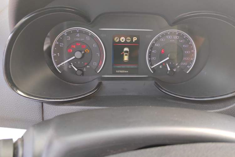 Used Dongfeng Aeolus AX7 2016 2.0L Automatic Zhiyi Trim Odometer Close Up