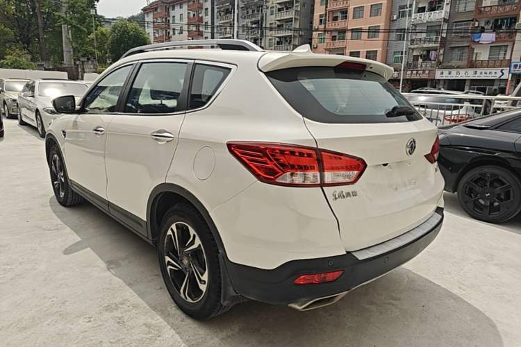 Used Dongfeng Aeolus AX7 2016 2.0L Automatic Zhiyi Trim Rear Left 45 Deg