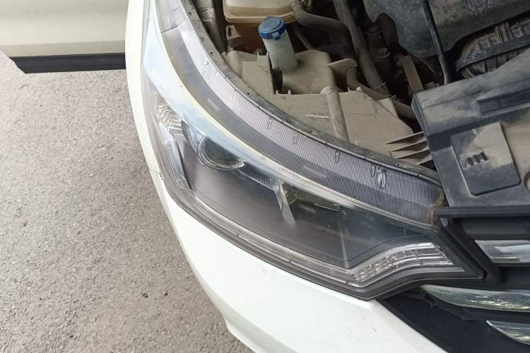 Used Dongfeng Aeolus AX7 2016 1.4T Manual Zhuyue Model Right Front Headlight