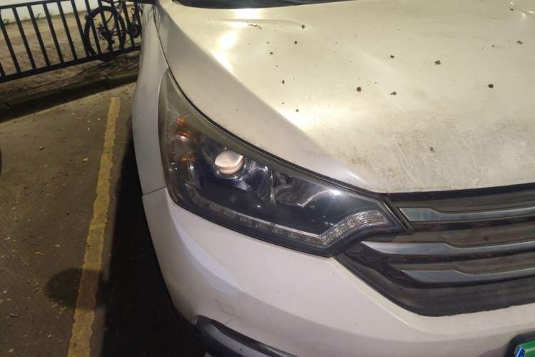 Used Dongfeng Aeolus AX7 2016 2.0L Automatic Zhiyi Trim Right Front Headlight