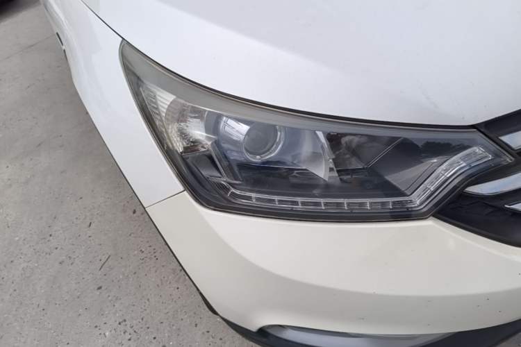 Used Dongfeng Aeolus AX7 2016 1.4T Manual Zhuyue Model Right Front Headlight