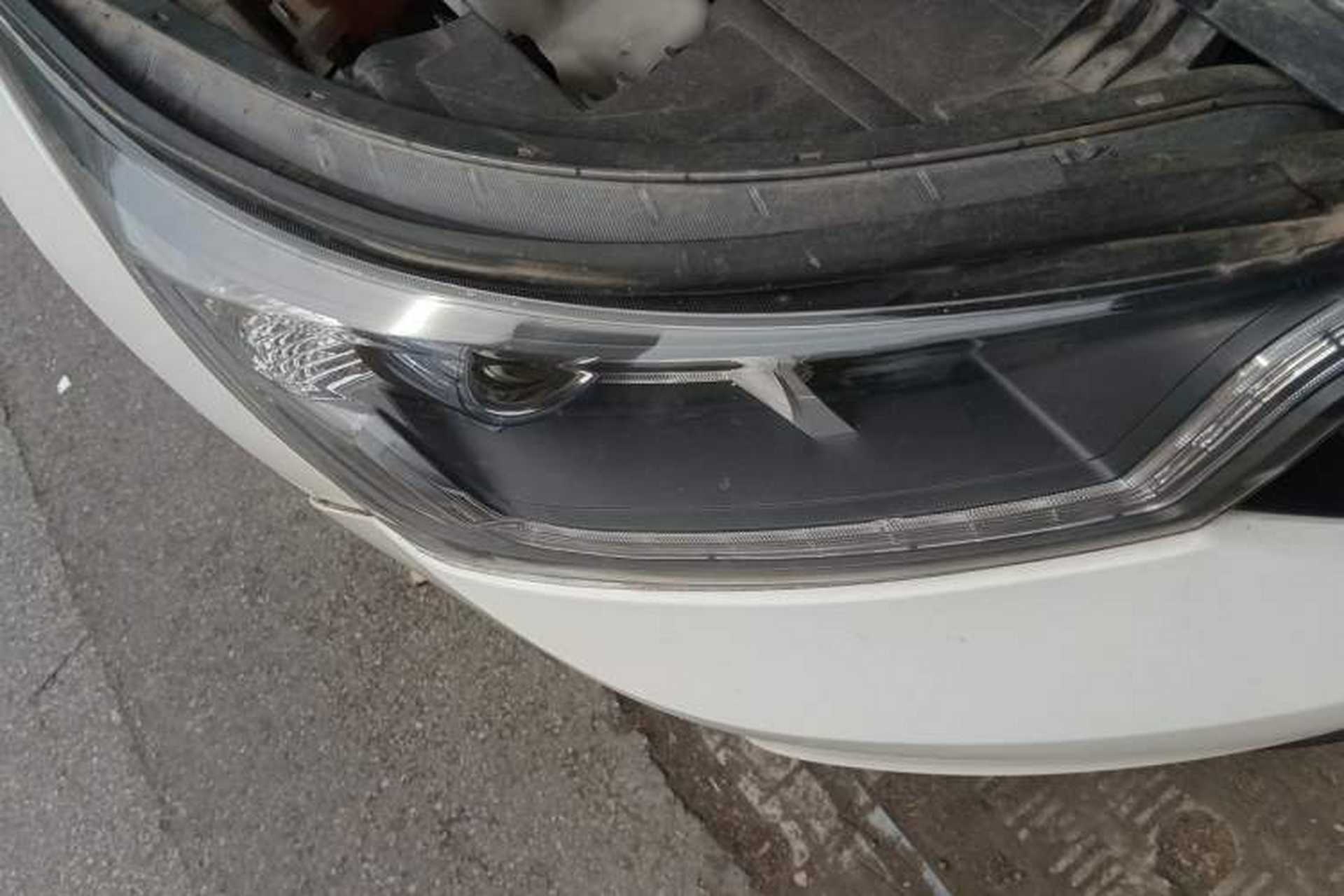 Used Dongfeng Aeolus AX7 2016 2.3L Automatic ZhiZun Version Right Front Headlight