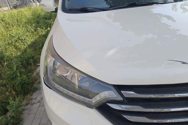 Used Dongfeng Aeolus AX7 2016 2.0L Automatic Zhiyue Trim Right Front Headlight
