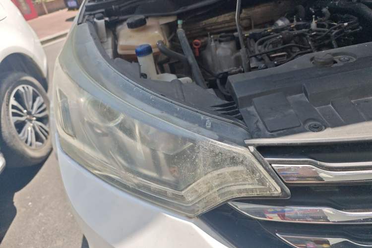 Used Dongfeng Aeolus AX7 2016 1.4T Manual Zhuyue Model Right Front Headlight