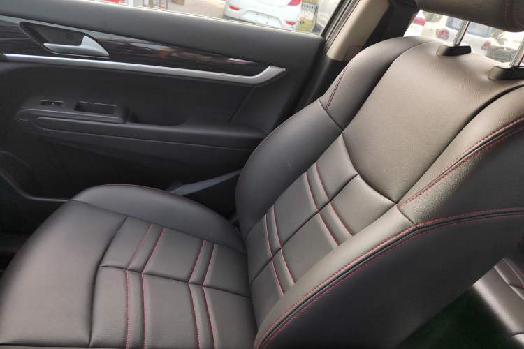 Used Dongfeng Aeolus AX7 2016 2.0L Automatic Zhiyi Trim Right Front Seat