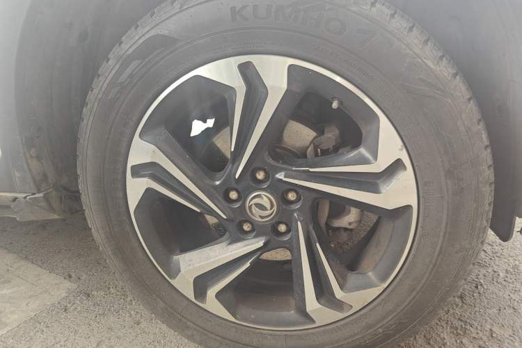 Used Dongfeng Aeolus AX7 2016 1.4T Manual Zhuyue Model Right Front Wheel Hub