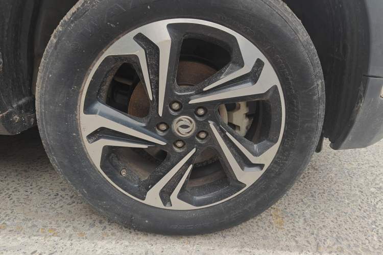 Used Dongfeng Aeolus AX7 2016 1.4T Manual Zhuyue Model Right Front Wheel Hub