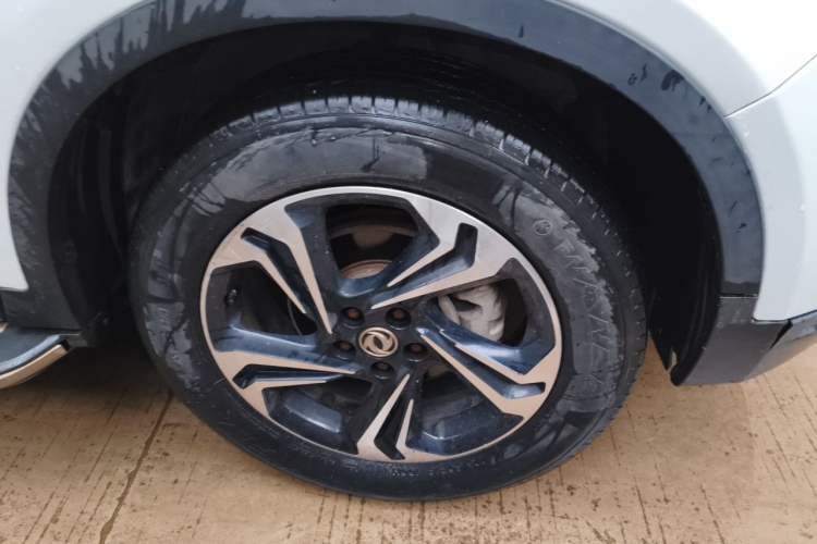 Used Dongfeng Aeolus AX7 2016 2.0L Automatic Zhiyi Trim Right Front Wheel Hub