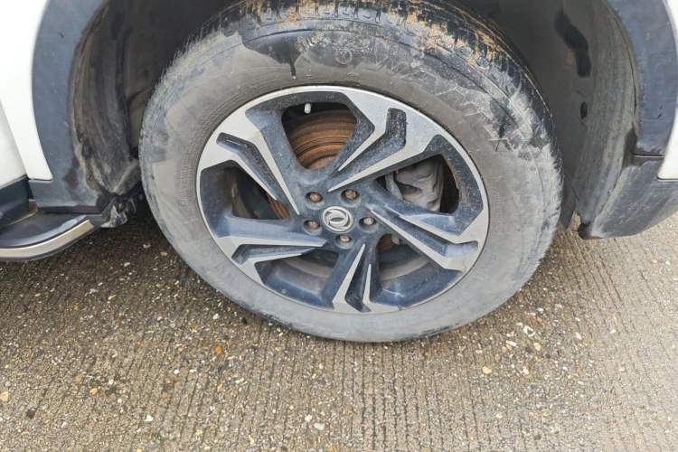 Used Dongfeng Aeolus AX7 2016 2.0L Manual Zhiyi Trim Right Front Wheel Hub